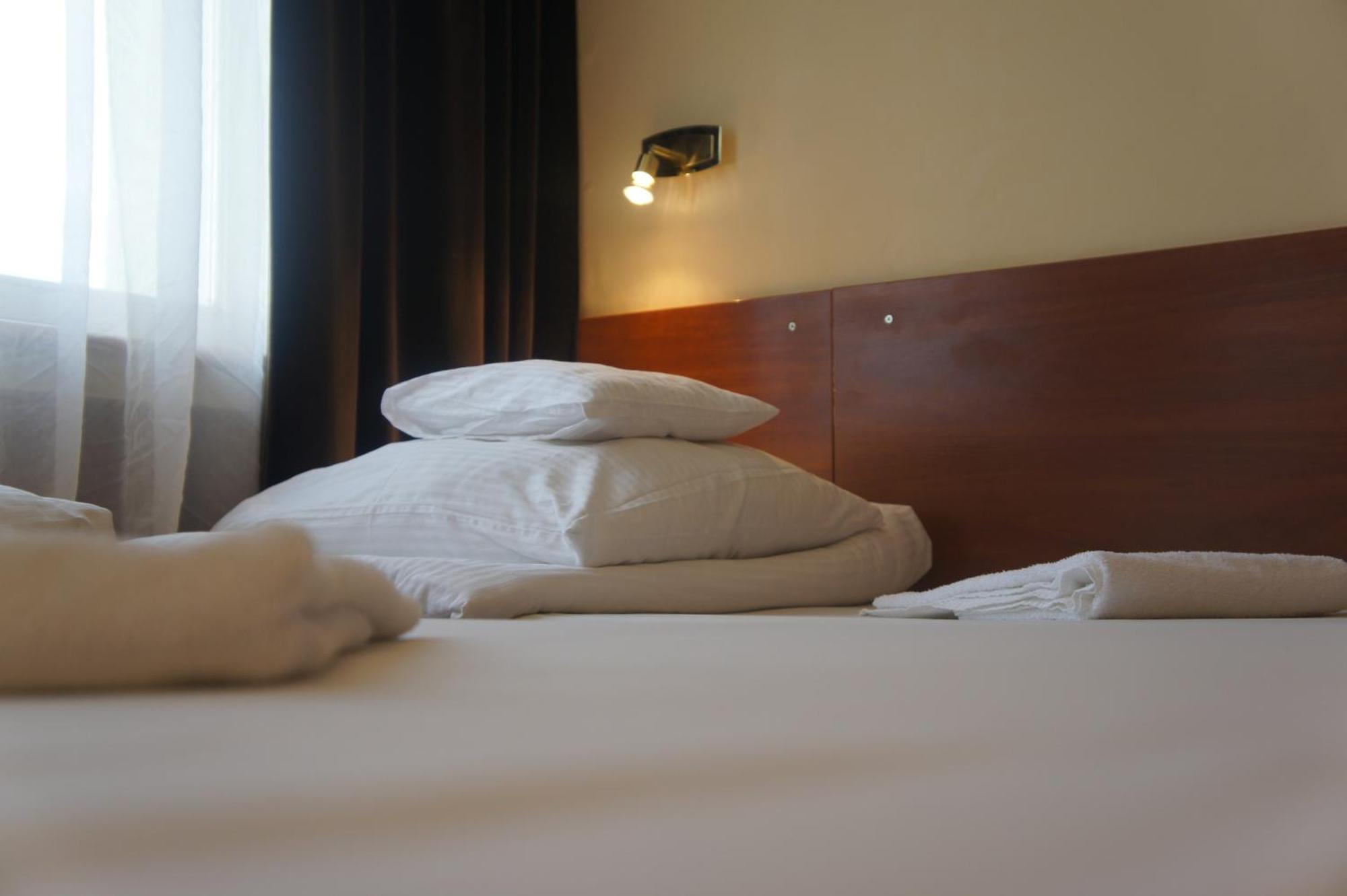 Nu Hotel ウッチ エクステリア 写真