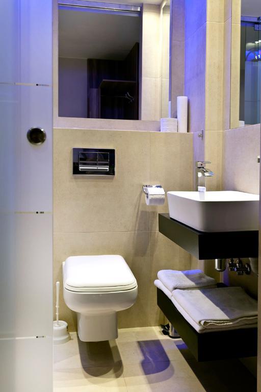 Nu Hotel ウッチ エクステリア 写真