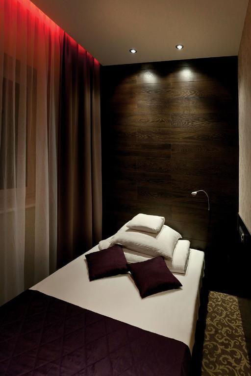 Nu Hotel ウッチ エクステリア 写真
