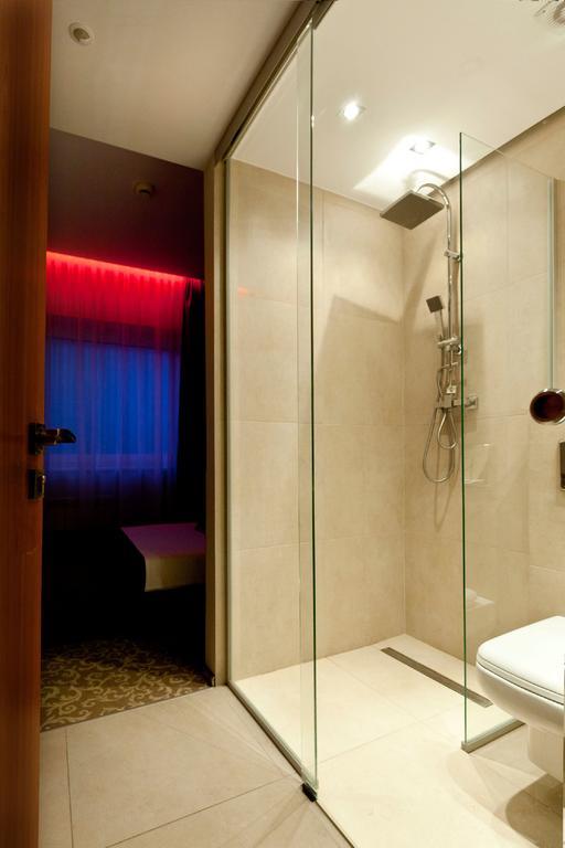 Nu Hotel ウッチ エクステリア 写真